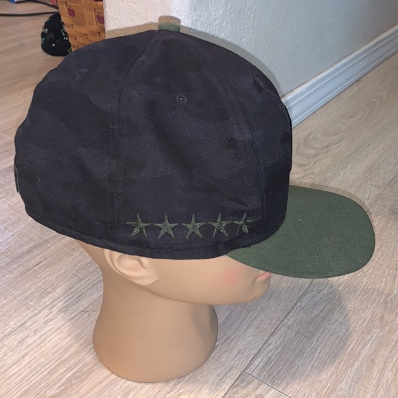 New Era 59 fifty Cleveland Indians camo baseball hat - Picture 4 of 8